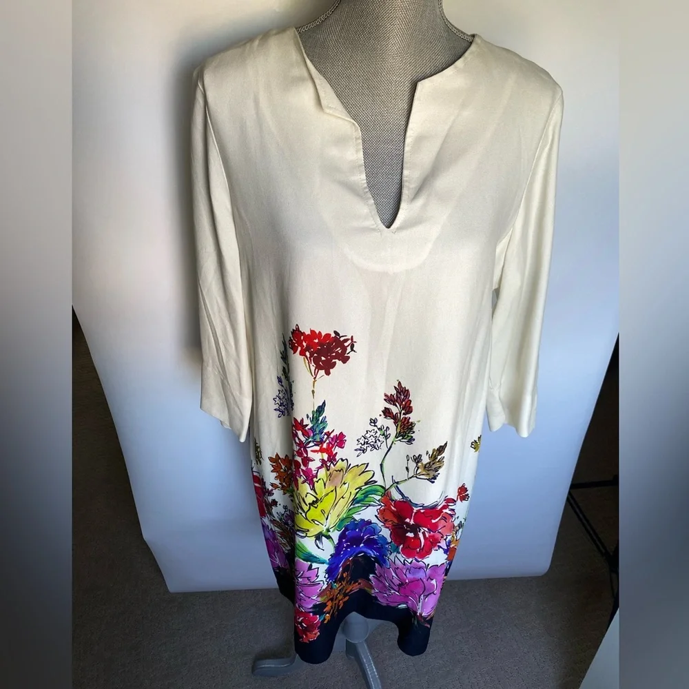 Karen Kane Optic Bloom Floral shift dress - Picture 6 of 9